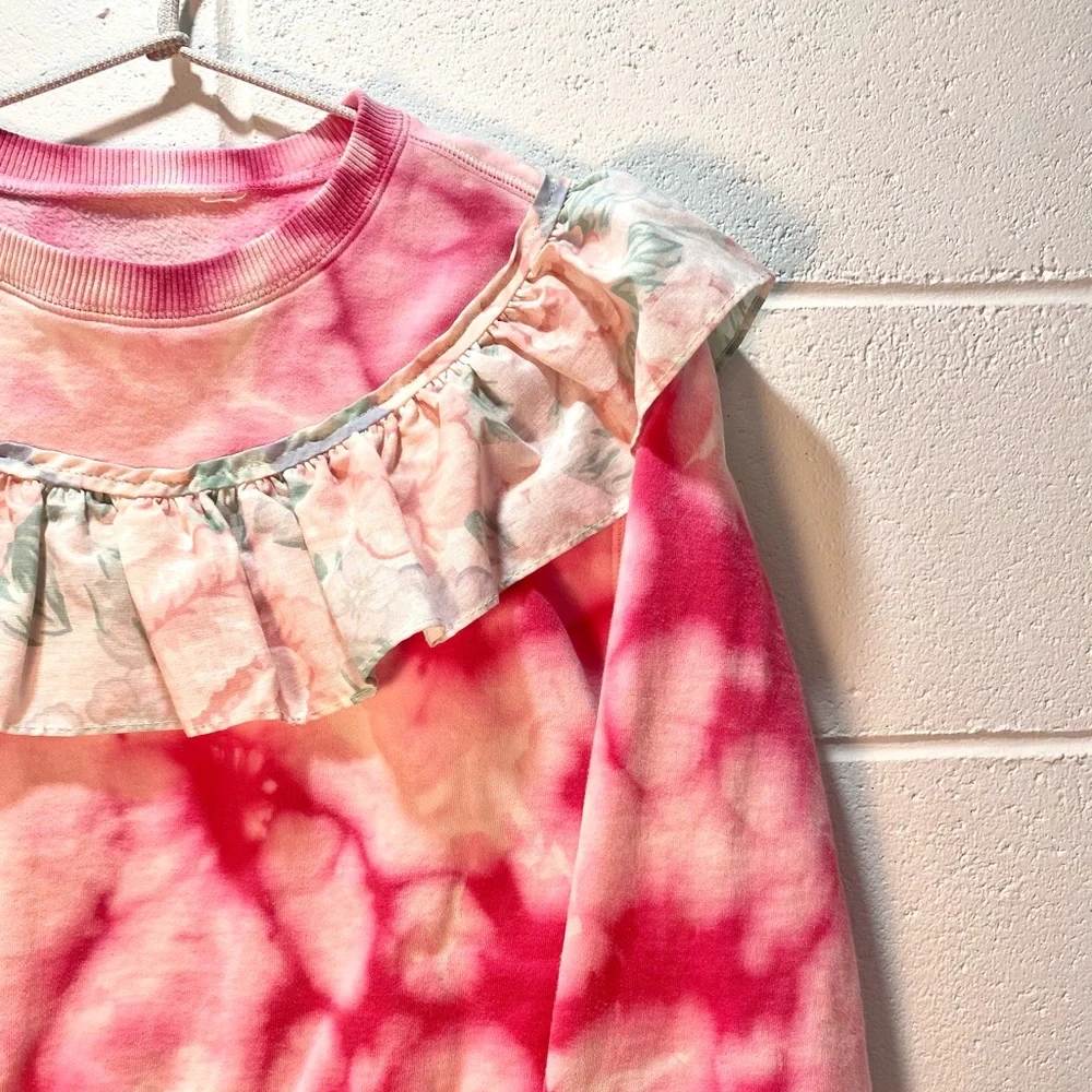 🪡 Handmade 🧵 Ruffle Sweatshirt - Picture 5 of 7